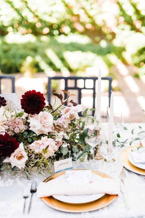 Blush and berry table centrepiece