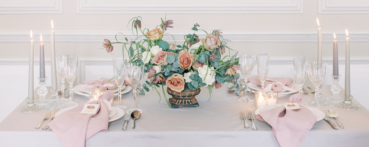 Blush tablescape with rose pink flower centrepiece